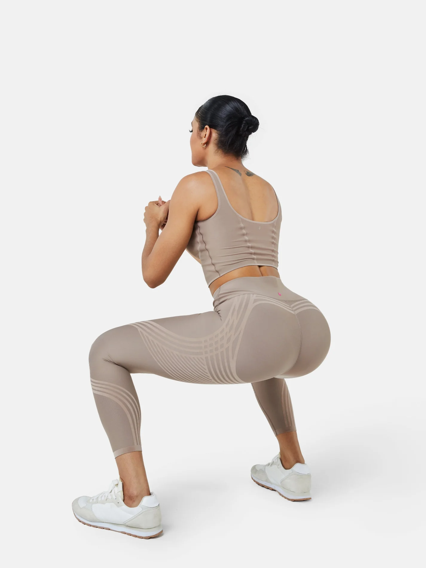 Body Sculpt 7/8 Leggings (Reversible Wear) - Image 48