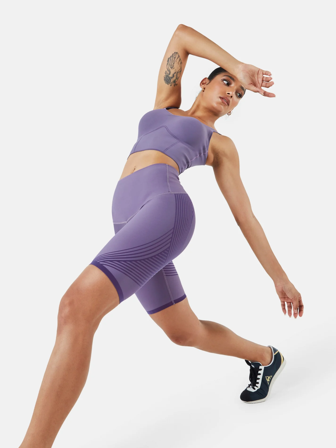 Body Sculpt 9" Biker Shorts (Reversible Wear) - Image 48
