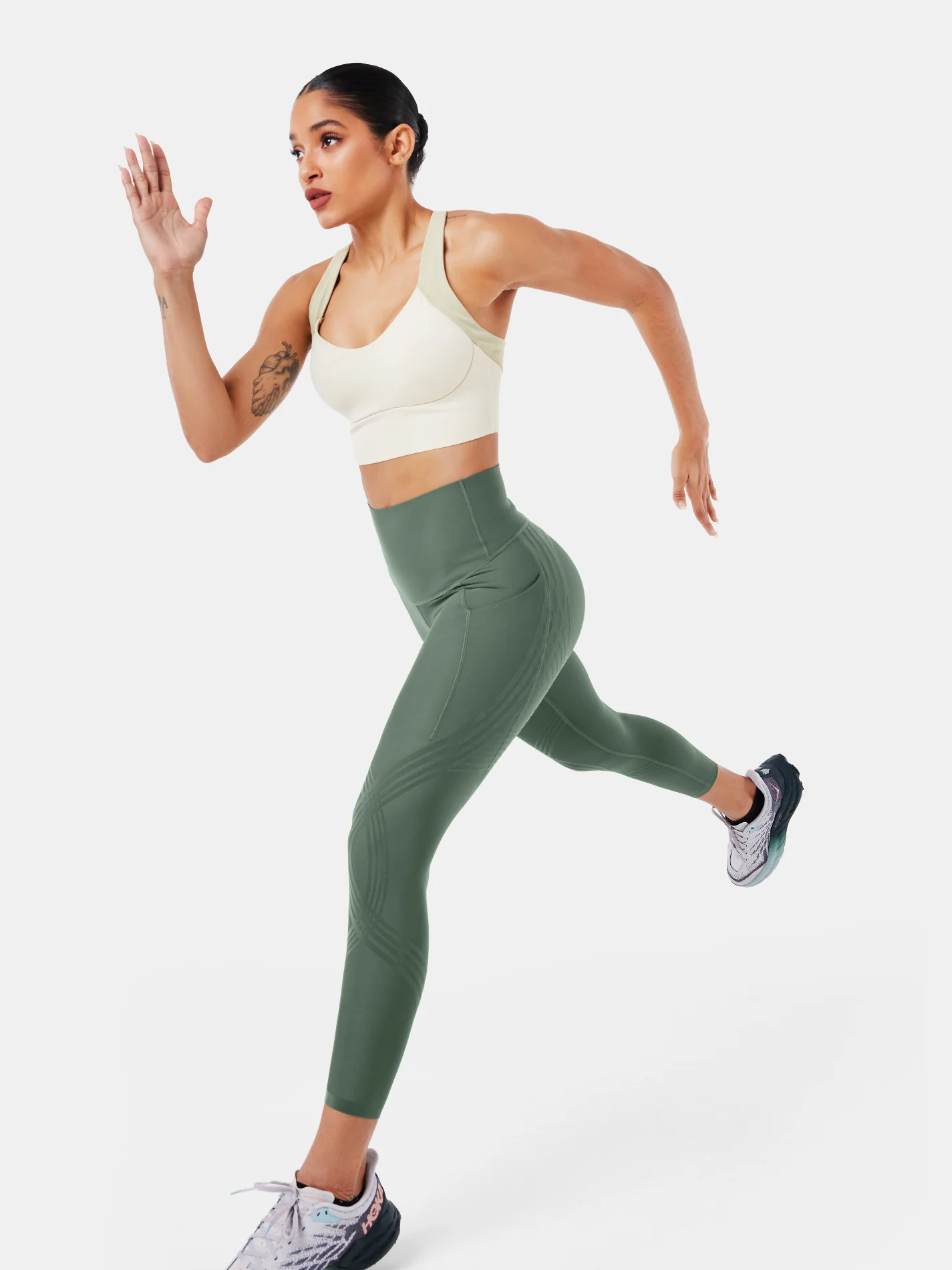 Body Sculpt Side Pocket 7/8 Leggings - Image 23