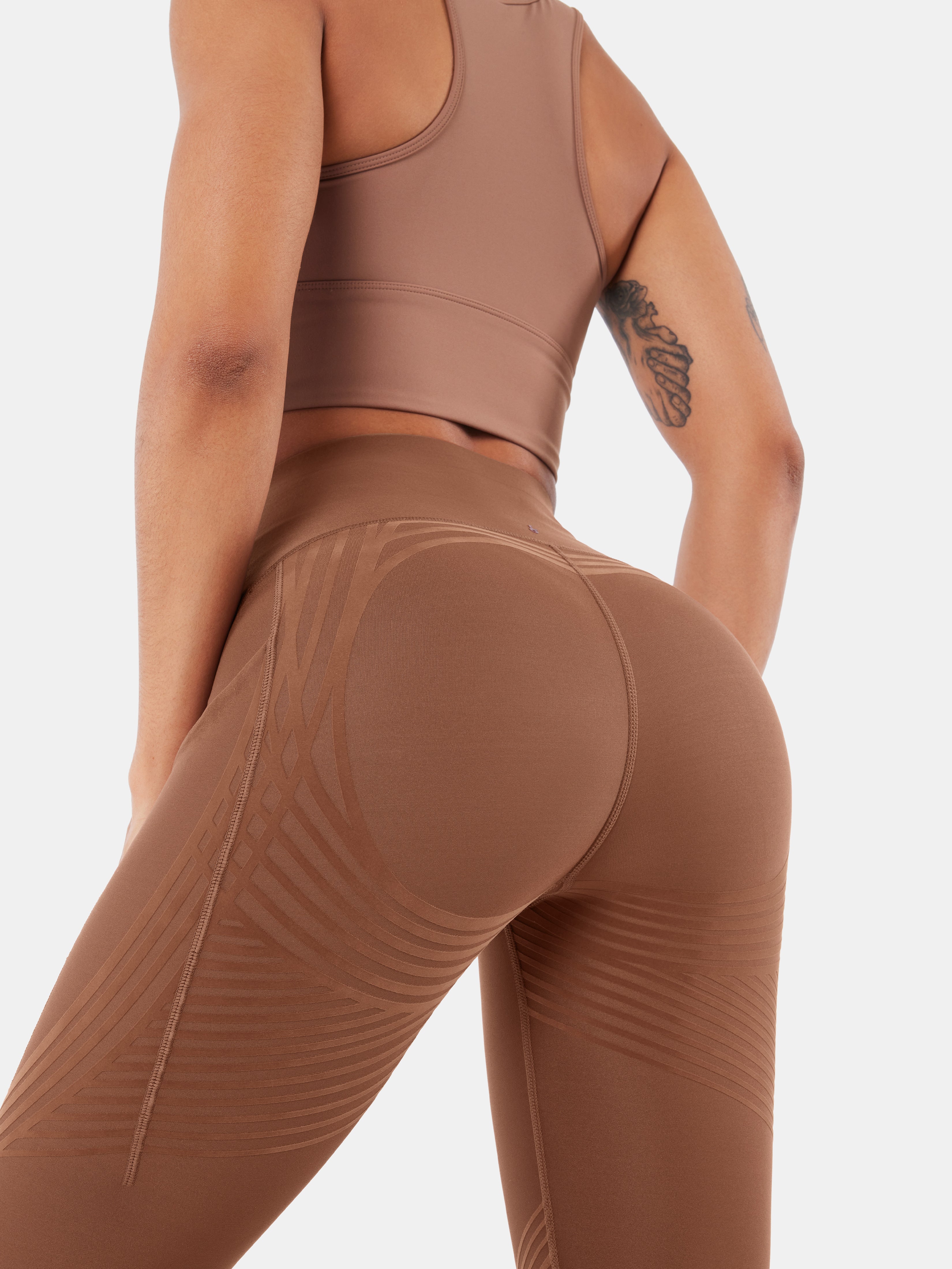 Body Sculpt Side Pocket 7/8 Leggings - Image 44
