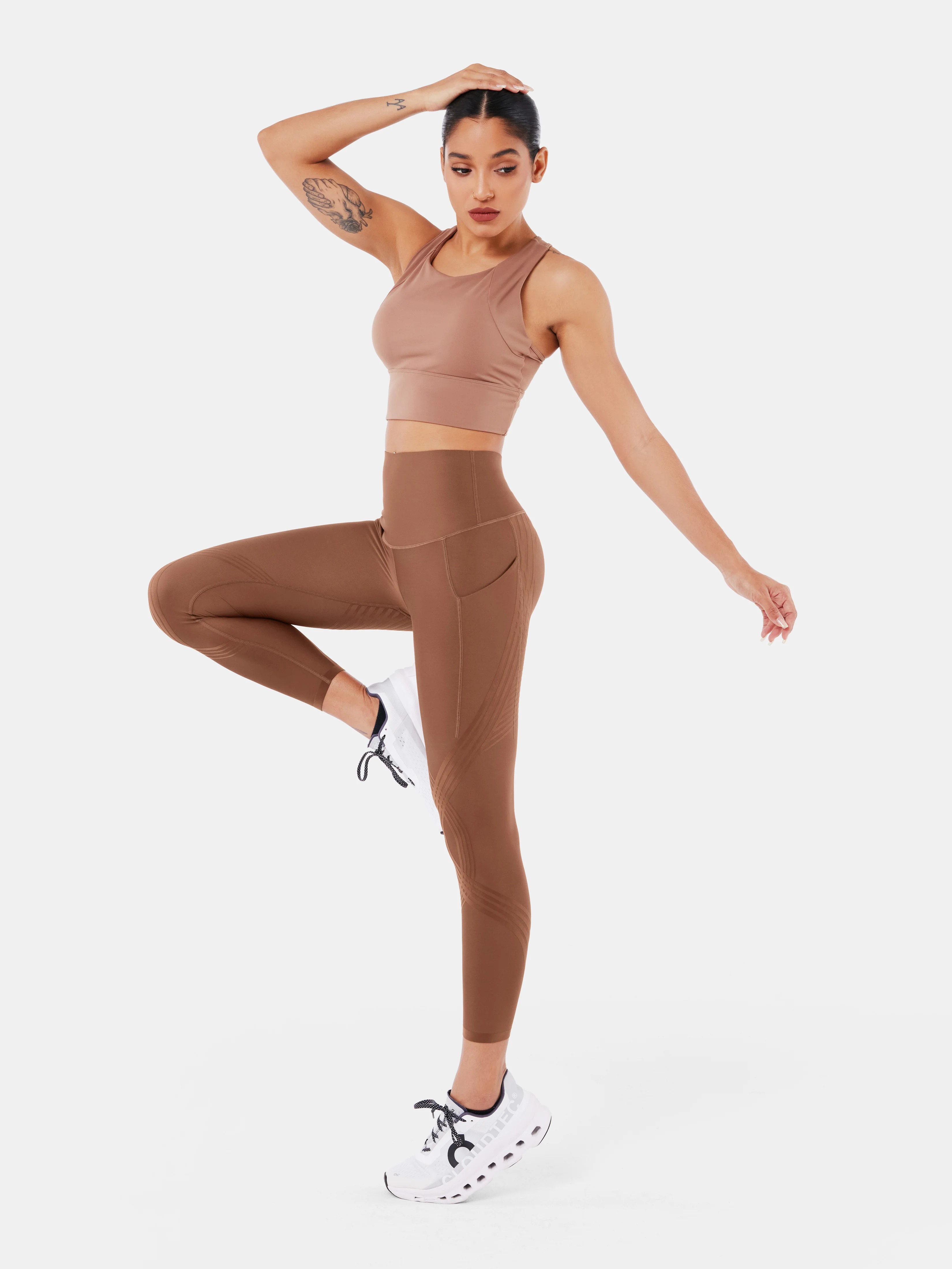Body Sculpt Side Pocket 7/8 Leggings - Image 45