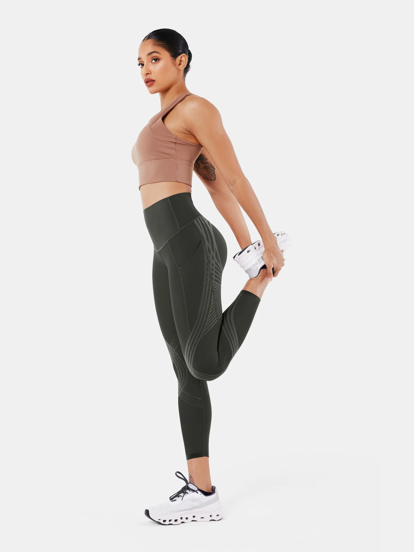Body Sculpt Side Pocket 7/8 Leggings - Image 50