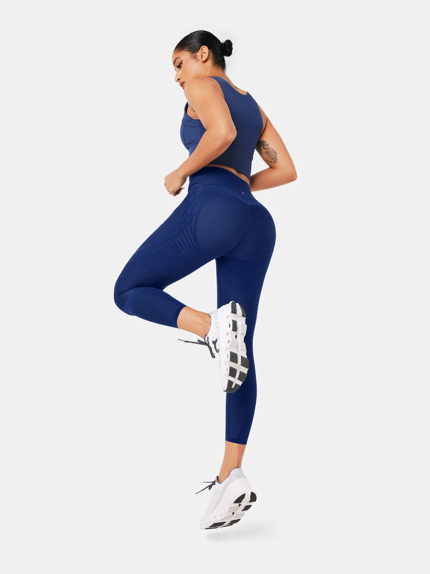 Body Sculpt Side Pocket 7/8 Leggings - Image 69