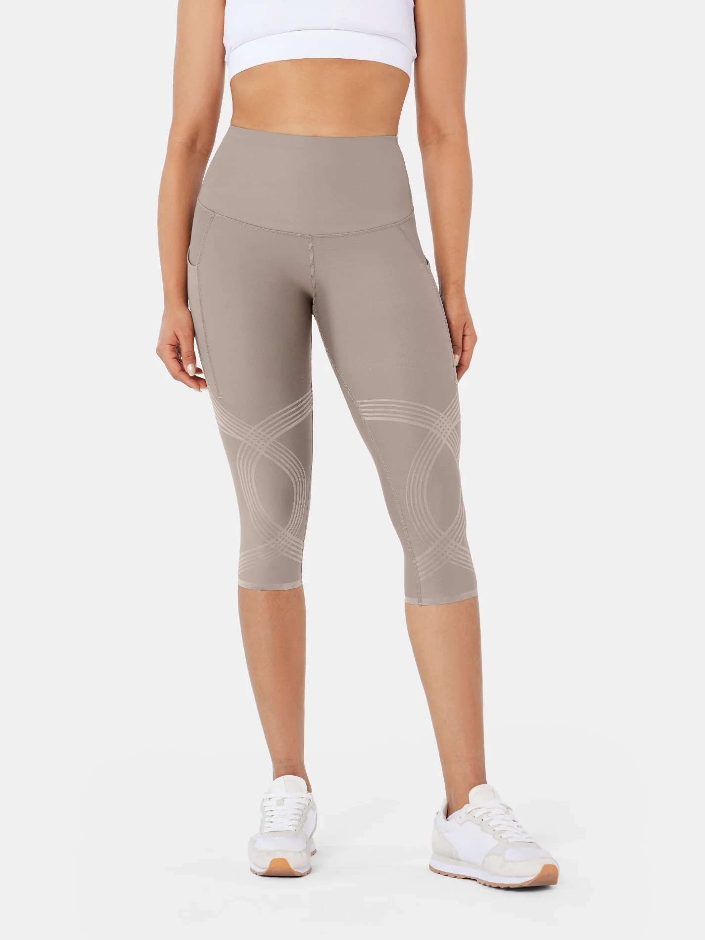 Body Sculpt Side Pocket Capri Leggings - Image 18