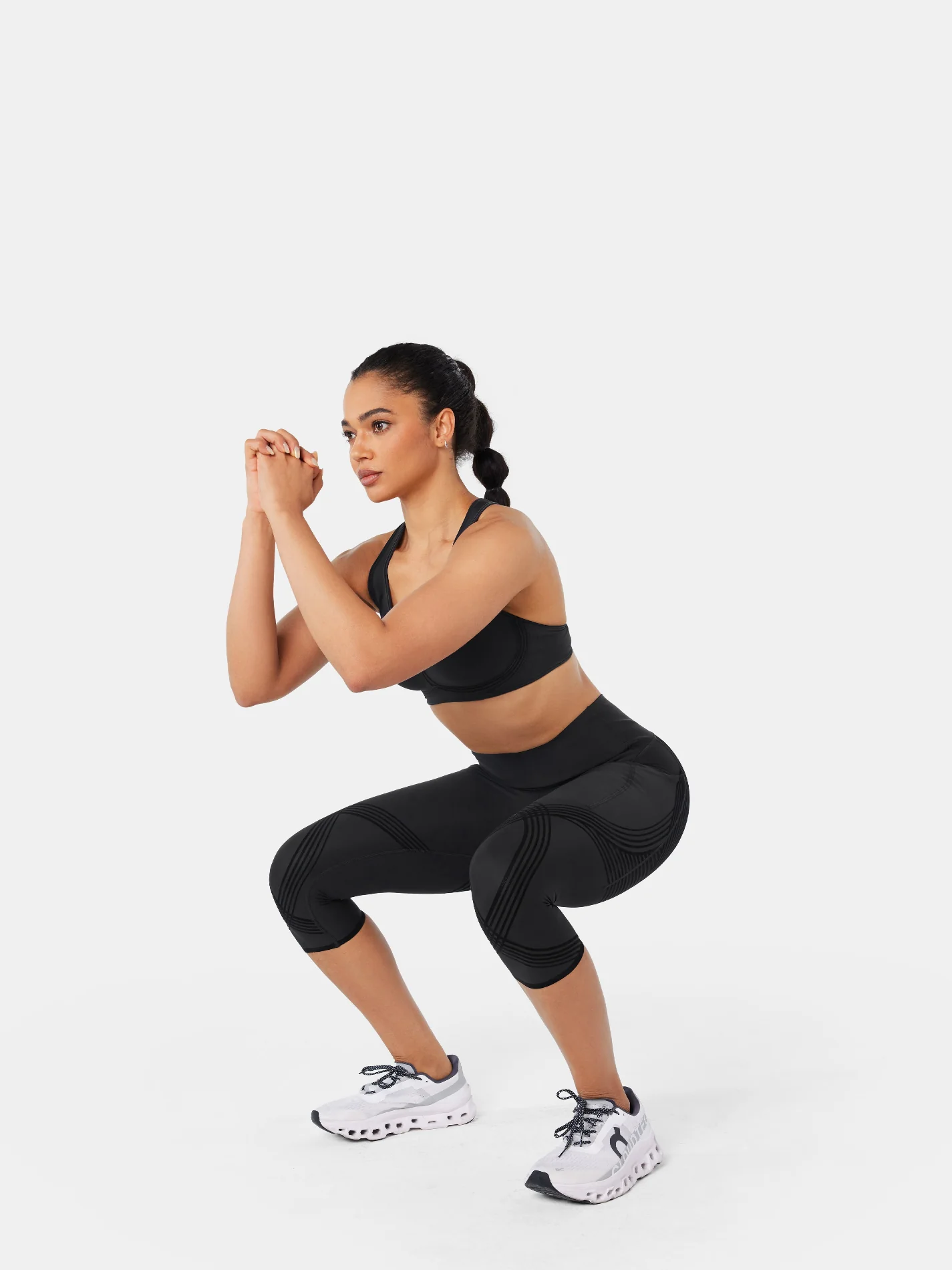 Body Sculpt Side Pocket Capri Leggings - Image 7