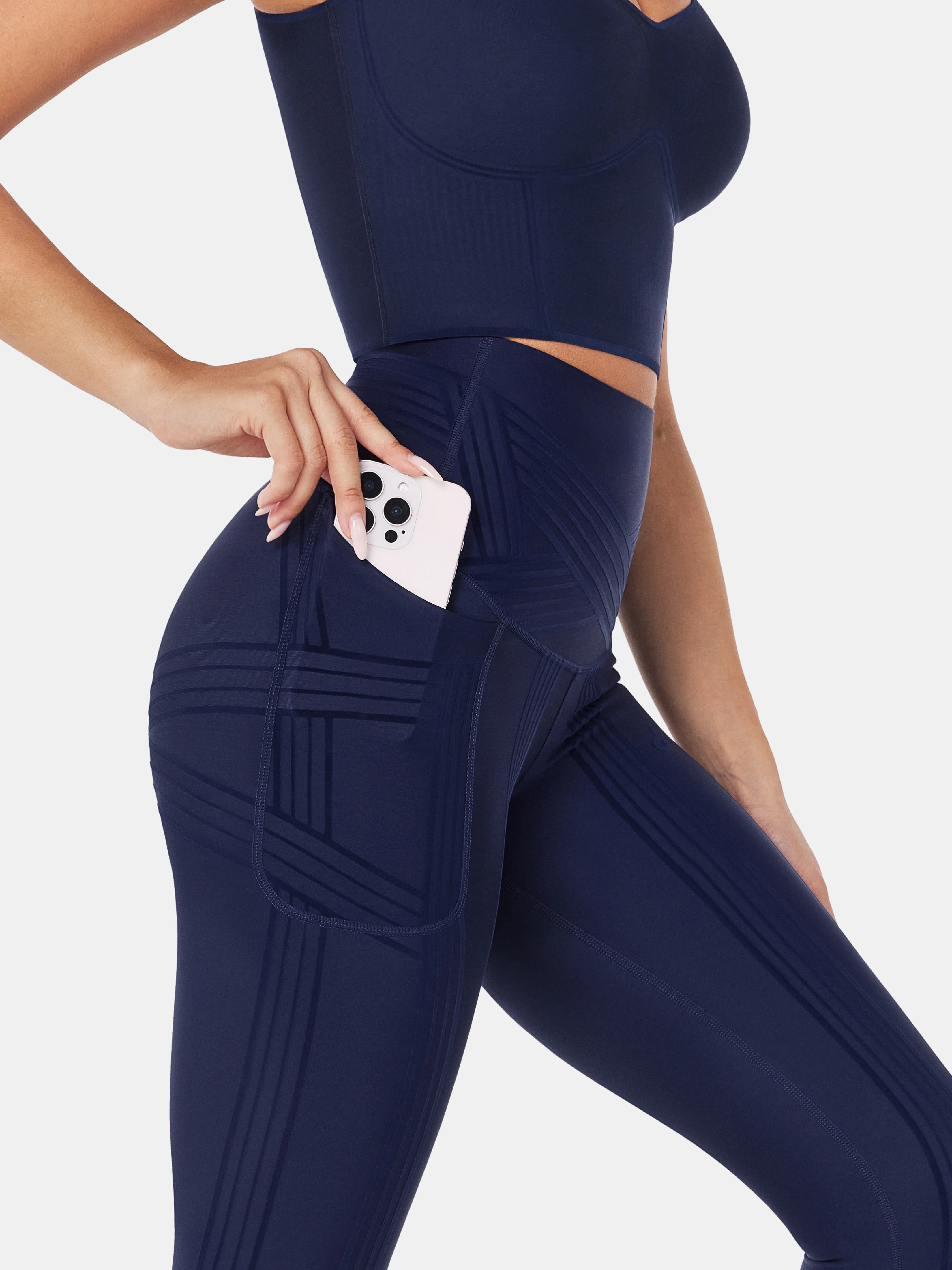 PowerBand Resistance 7/8 Leggings (Reversible Wear) - Image 9